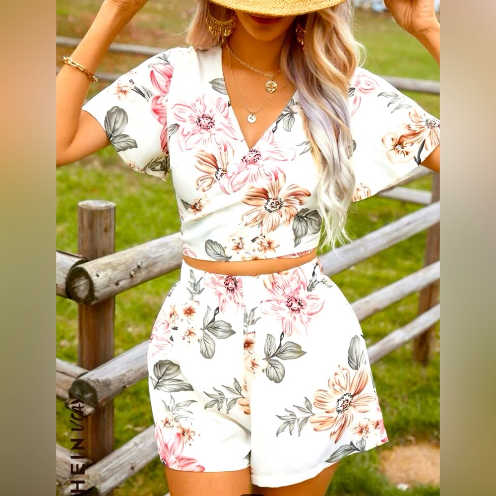 SHEIN Vcay women’s Ruffled short sleeve top & shorts set, Spring/Summer Outfit